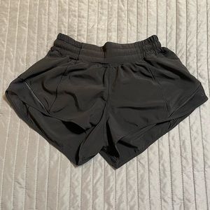 Lululemon hotty hot shorts size 2